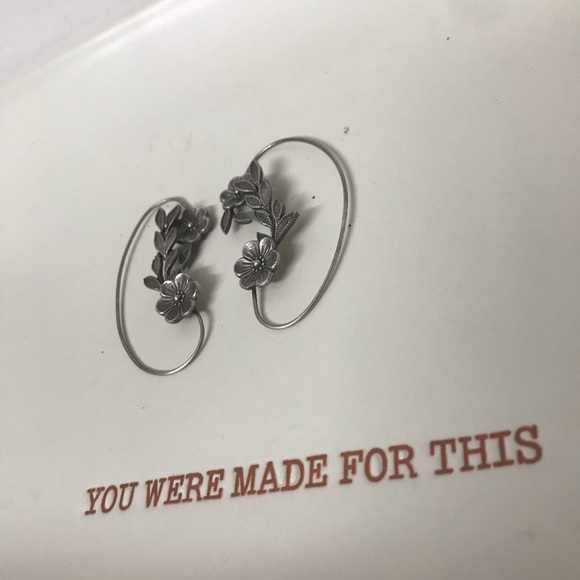 Flower Vine Earcuffs / Ear wraps - Picture 3 of 8